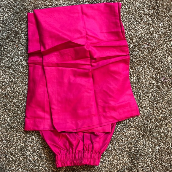 Salwar Kameez - Picture 3 of 7